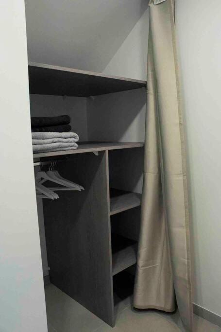 Appartement 5Min Aeroport Cdg 르 메스닐 아멜롯 외부 사진
